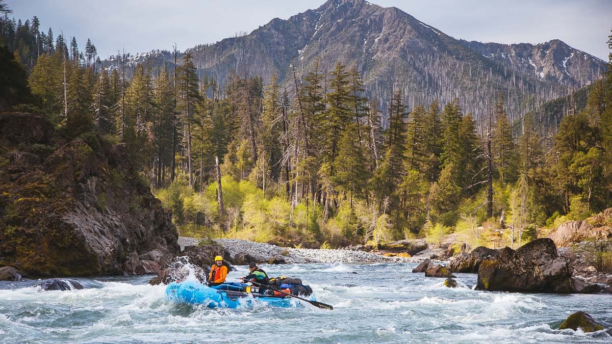 Rafing on the Illinois River below Klondike Creek