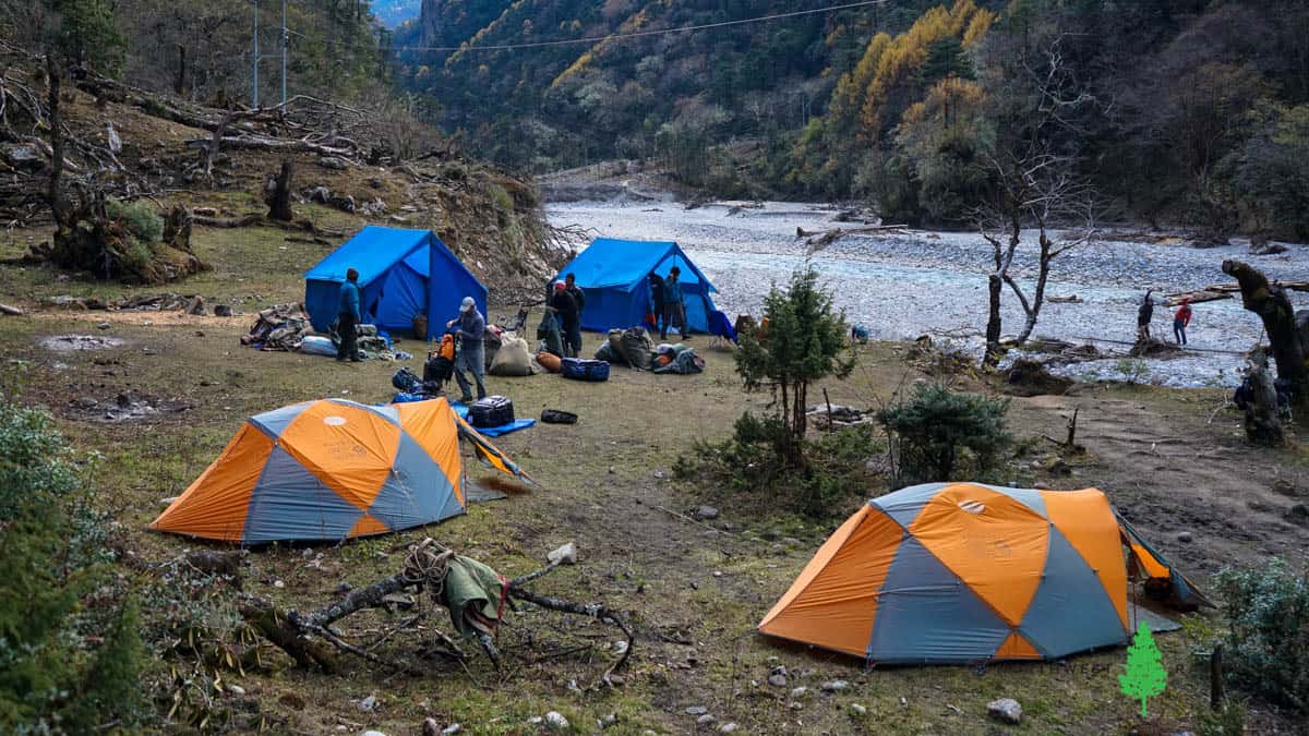 At camp at Tochuzam along the Mo Chhu