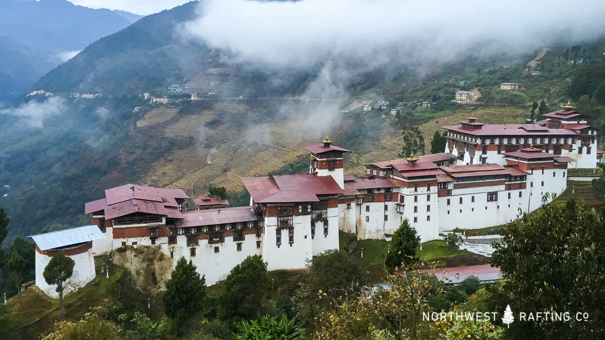 The Trongsa Dzong overlooks the Mangde Chhu Valley