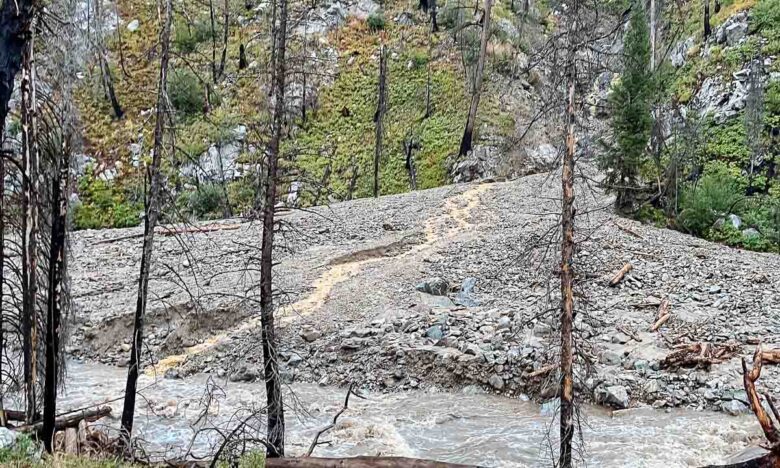 Landslide at entrance of Hells Half Mile